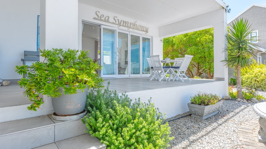 4 Bedroom Property for Sale in Oceanview Heights Western Cape